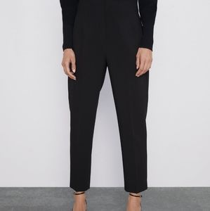 Zara Dart Straight Pleated Pants Black M